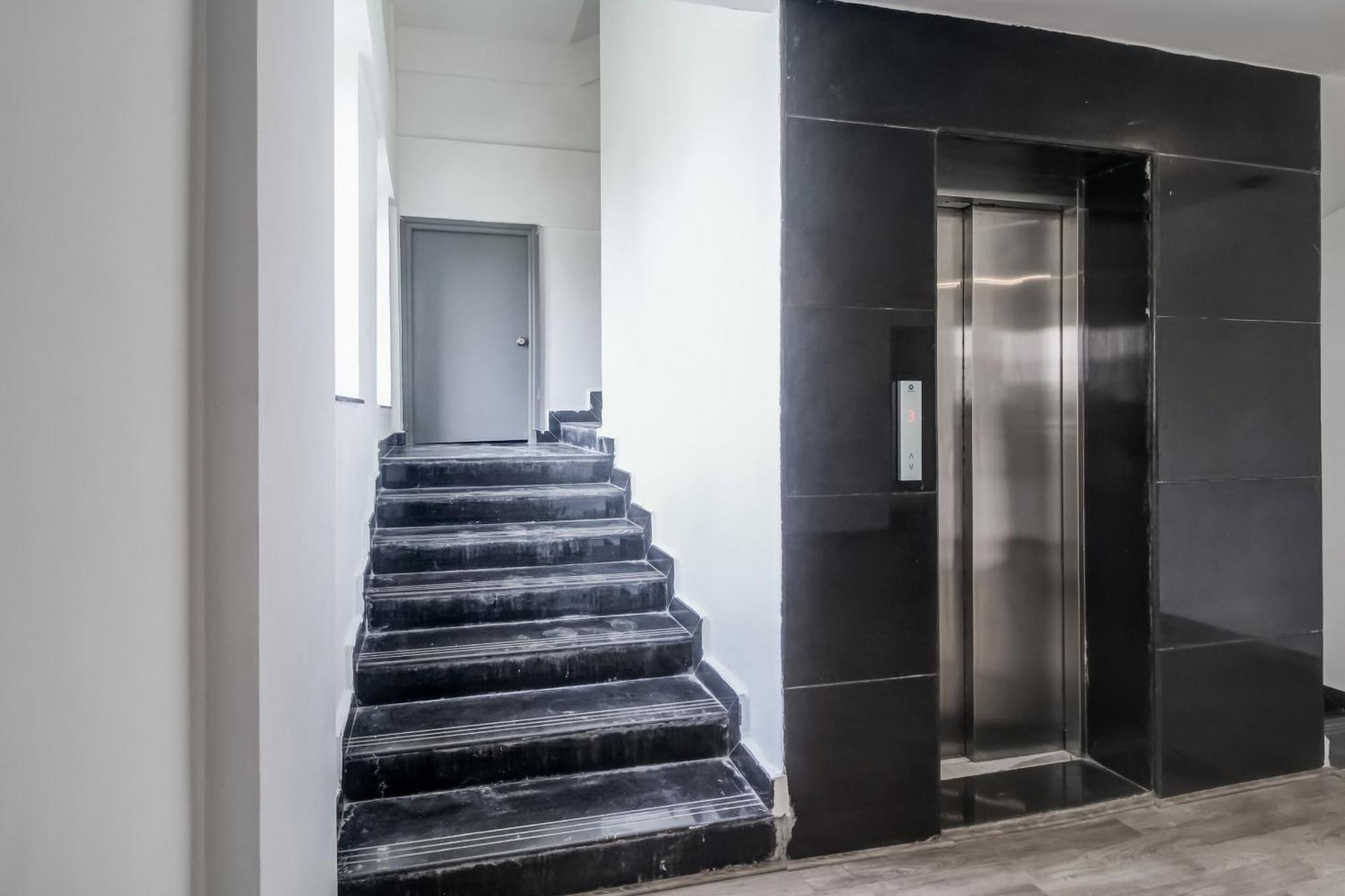 Super Townhouse Rcc Majestic 397 Lb Nagar Hotel ไฮเดอราบัด ภายนอก รูปภาพ