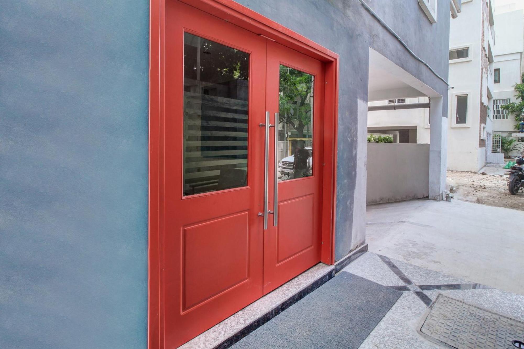 Super Townhouse Rcc Majestic 397 Lb Nagar Hotel ไฮเดอราบัด ภายนอก รูปภาพ